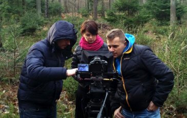 Produkcja filmowa w lesie